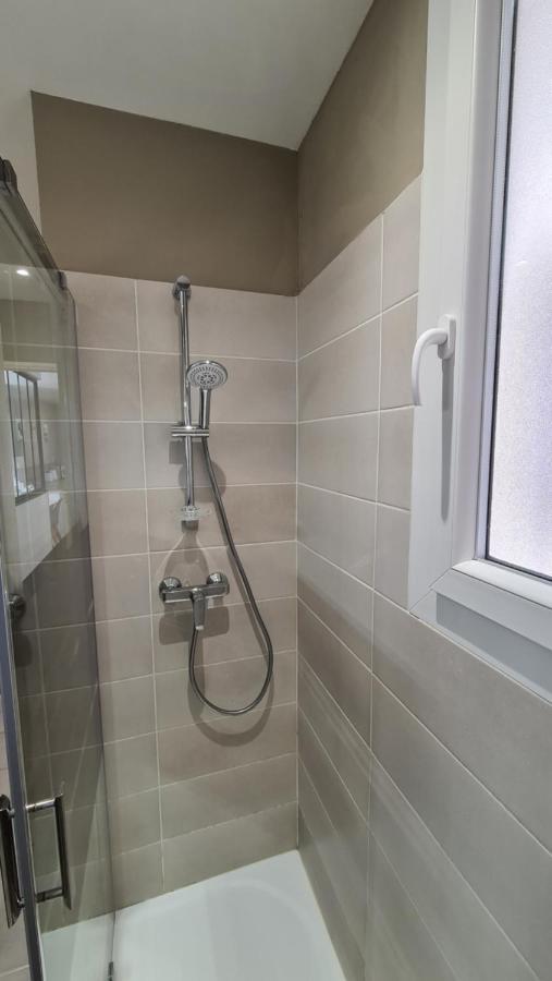 Appartement Moderne De 54 M, 2 Chambres La Seyne-sur-Mer Exterior foto